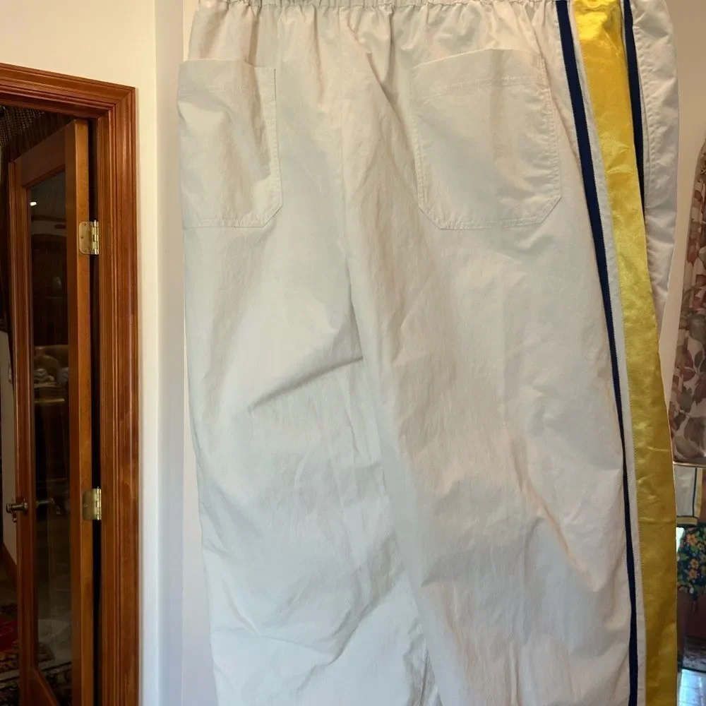 Men's Gucci I feel Gucci track pants size XL made in Italy NWT